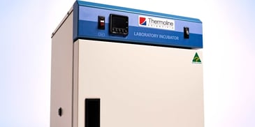 laboratory incubator with solid door and benchtop size